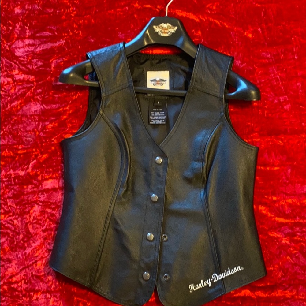 Ladies pigskin leather Harley Davidson vest.